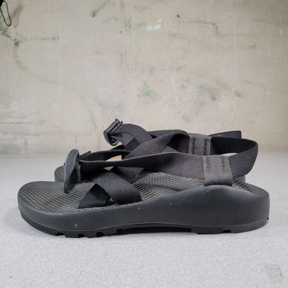 Chaco Vibrams Soles Mens 8 Black Straps Sandals main image 4